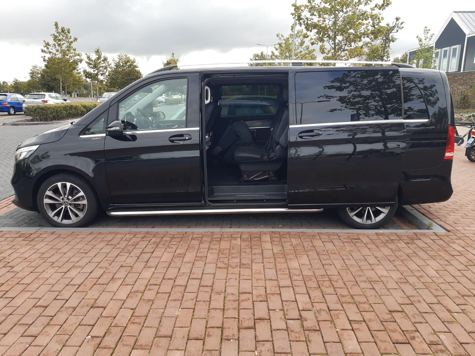 Mercedes-Benz V Class - Chauffeur Services Holland